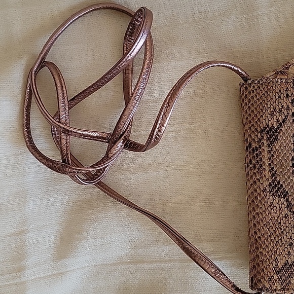 Stuart Weitzman Vintage Snake Print Crossbody Bag - Picture 3 of 7